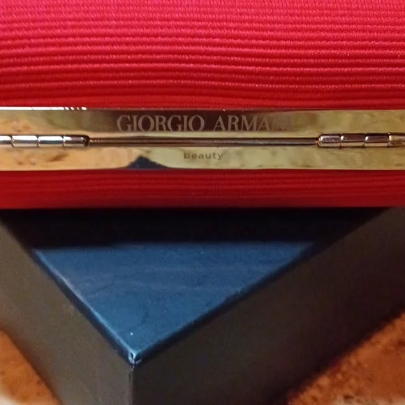 Giorgio Armani Limited Edition Red Makeup case/Clutch, NIB - Picture 3 of 6